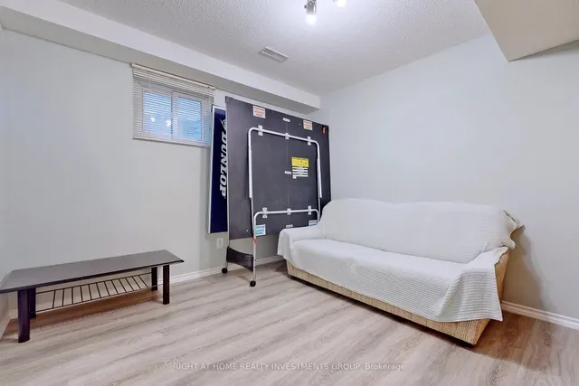 Additional image 30 of 187 Robert Hicks Dr