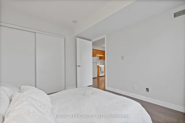 Additional image 18 of 36 Lee Centre Dr Unit 1505