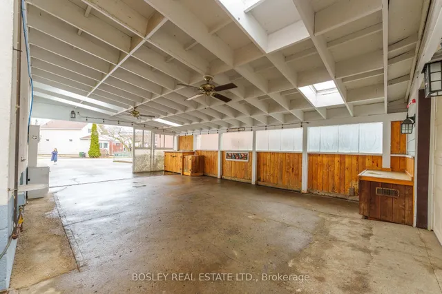 Additional image 34 of 194 Aylesworth Ave