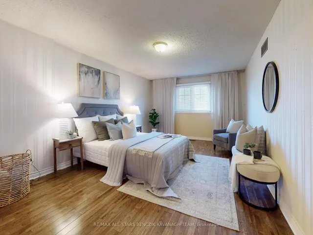 Additional image 13 of 33 Evenwood Ave