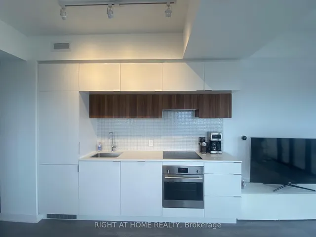 Additional image 14 of 185 Roehampton Ave Unit 2309