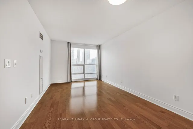 Additional image 10 of 763 Bay St Unit 4101