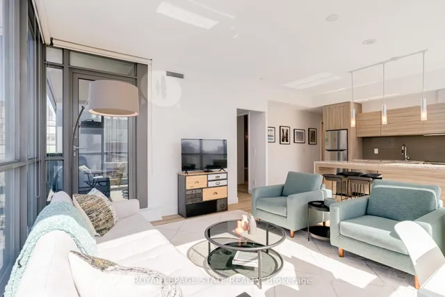 Additional image 9 of 8 Charlotte St Unit 1407