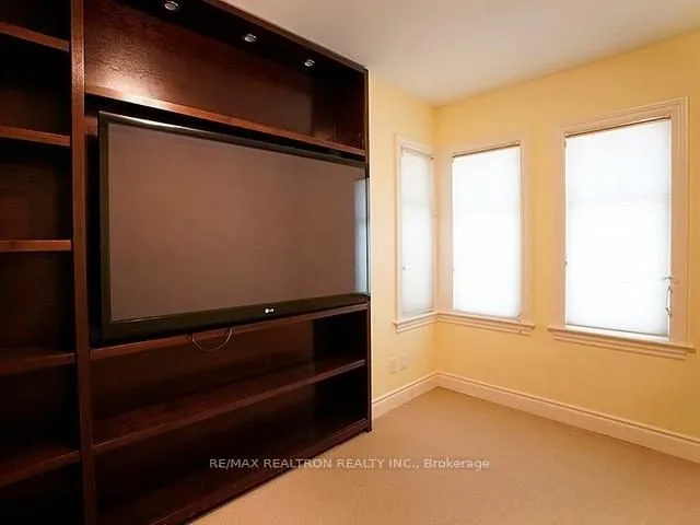 Additional image 16 of 252 Ellis Ave