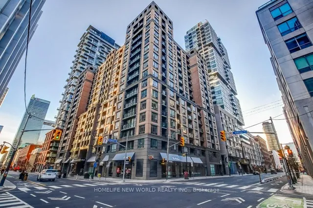140 Simcoe St Unit 1520
