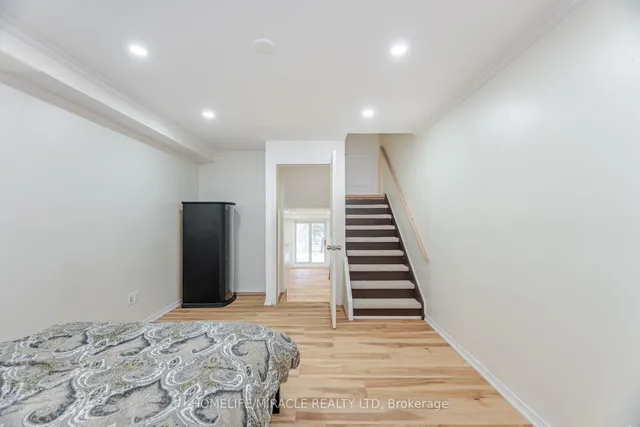 Additional image 38 of 35 Bay Crest Dr