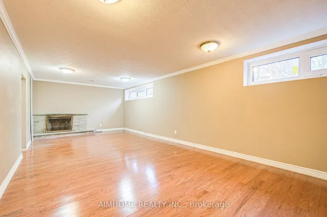 Additional image 40 of 12 Sorrel Crt