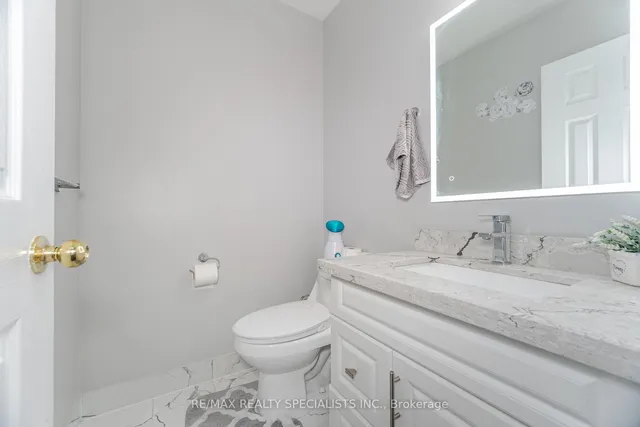 Additional image 17 of 4 Osgoode Dr