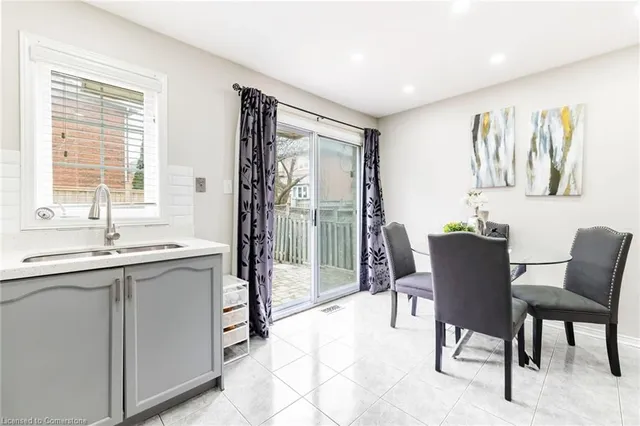 Additional image 31 of 25 Ural Cir