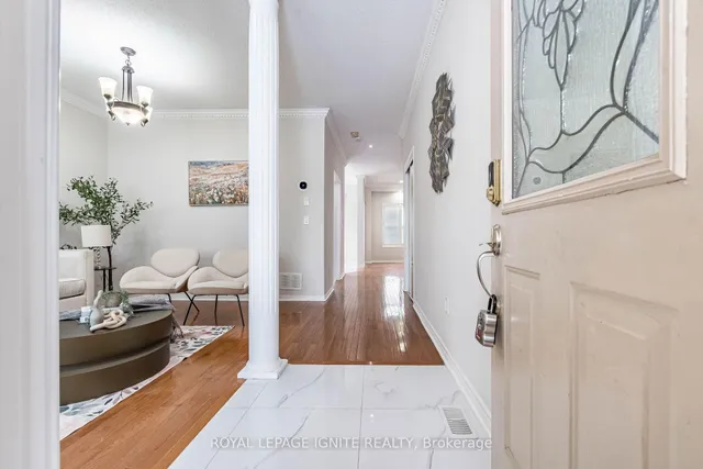 Additional image 3 of 321 Queen Mary Dr