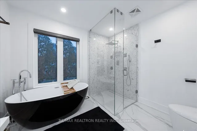 Additional image 35 of 46 Franklin Ave