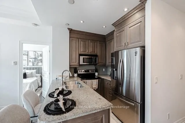 Additional image 10 of 20 Burkebrook Pl Unit 502