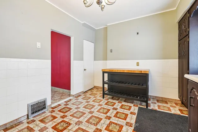 Additional image 19 of 212 Sherman Ave