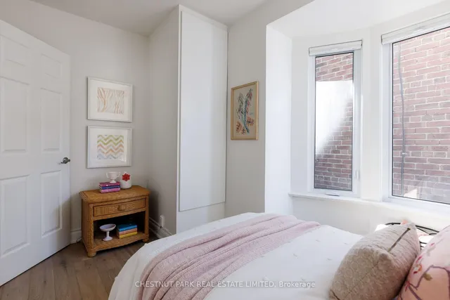 Additional image 18 of 144 Barton Ave