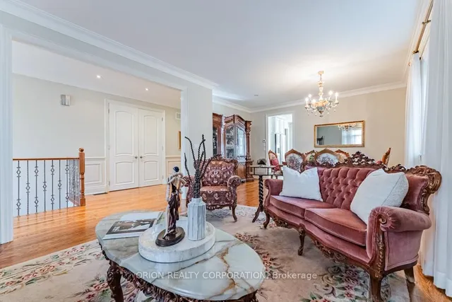 Additional image 6 of 293 La Rose Ave