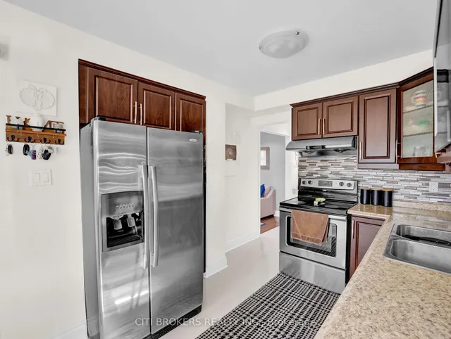 Additional image 19 of 123 Sal Circ