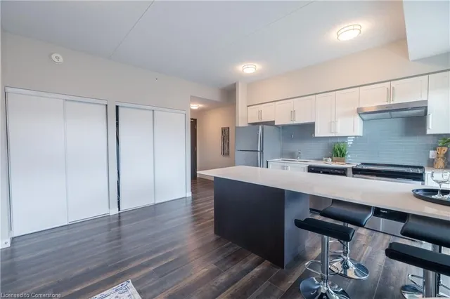 Additional image 8 of 15 Queen St Unit 902