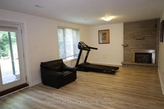 Additional image 32 of 236 York Mills Rd