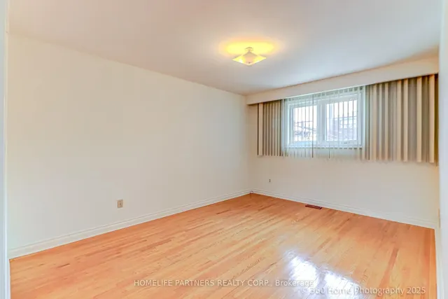 Additional image 16 of 303 Pellatt Ave