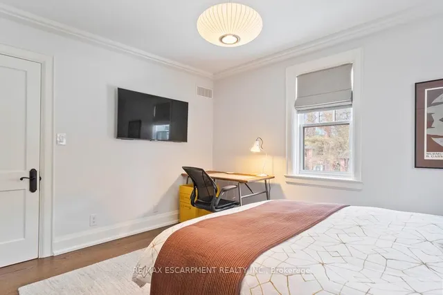 Additional image 30 of 534 Emerald St