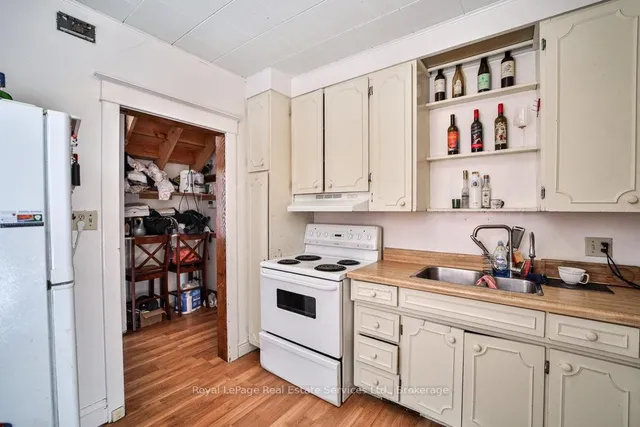 Additional image 9 of 1105 King St