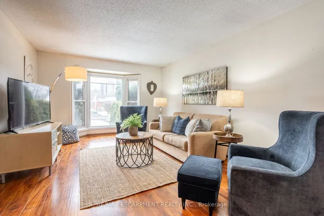 Additional image 5 of 687 Penny Lane