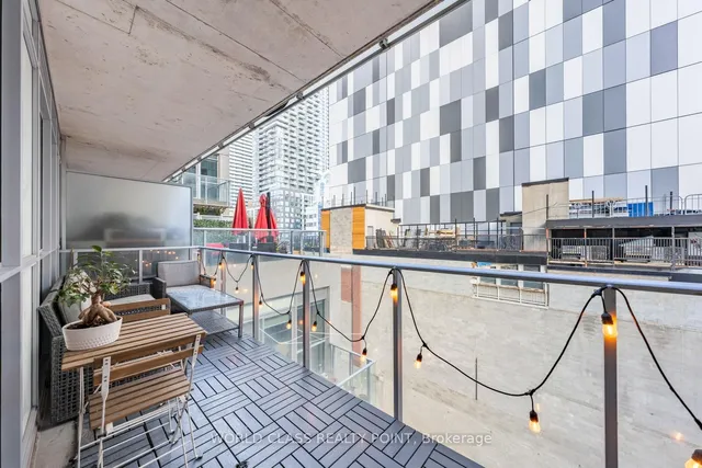 Additional image 16 of 375 King St Unit 705