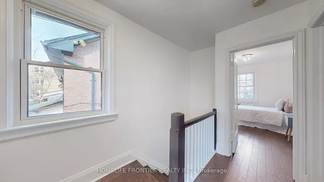 Additional image 26 of 40 Indian Road Cres