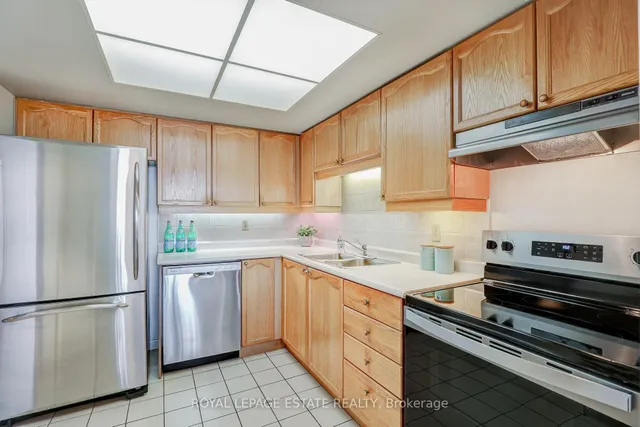 Additional image 9 of 1093 Kingston Rd Unit 808