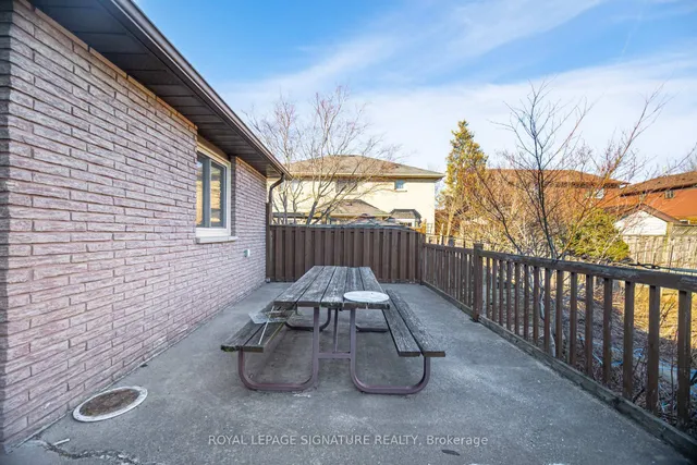 Additional image 32 of 113 Parkwood Cres