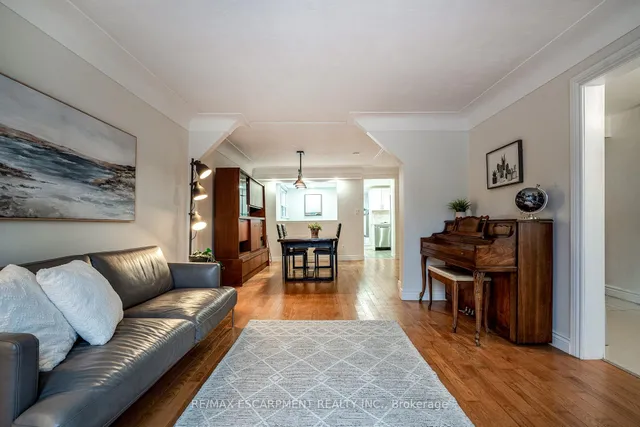 Additional image 3 of 21 Chatham St