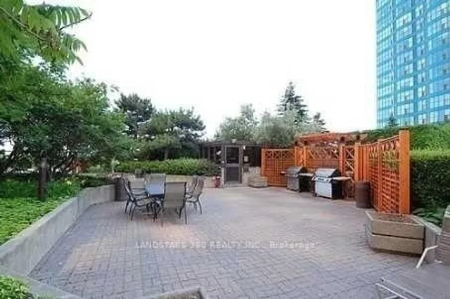 Additional image 29 of 55 Harbour Sq Unit 3311