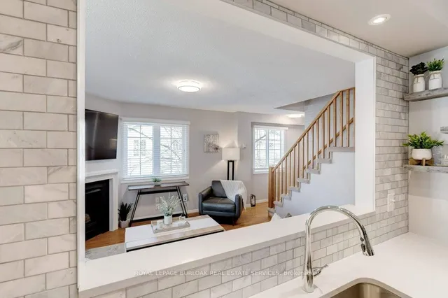 Additional image 14 of 2055 Walkers Line Unit 237