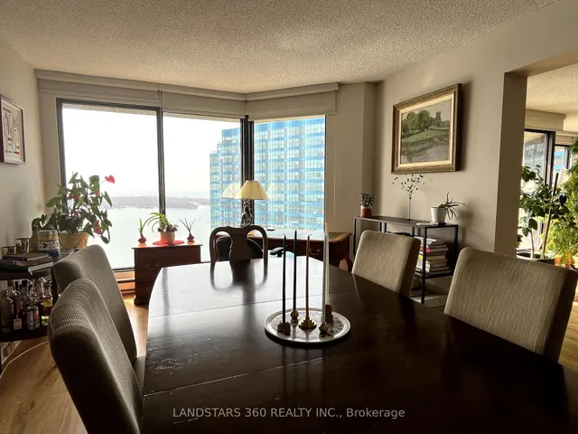Additional image 18 of 55 Harbour Sq Unit 3311