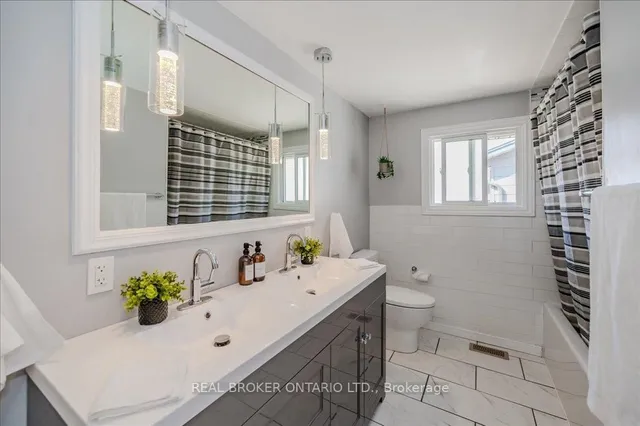 Additional image 21 of 60 Silverspring Cres