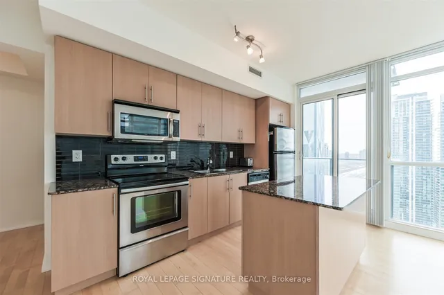 Additional image 4 of 55 Bremner Blvd Unit 3007