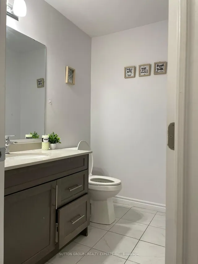 Additional image 17 of 61 Soho St Unit 102