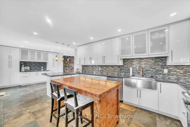 Additional image 11 of 13 Ellen St