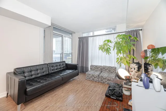 Additional image 15 of 29 Singer Crt Unit 503