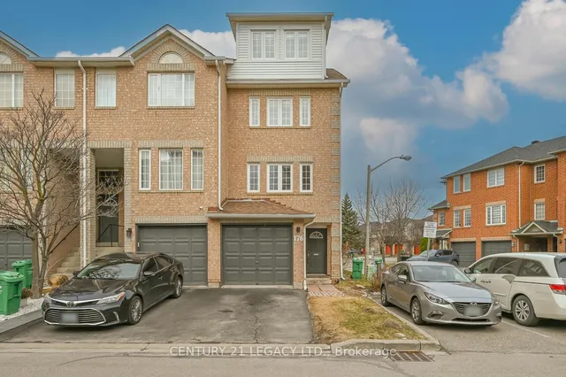 176 Spadina Rd
