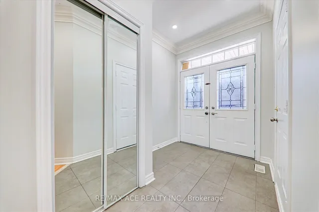 Additional image 7 of 27 Village Lake Cres