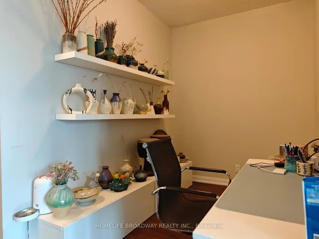 Additional image 10 of 500 Sherbourne St Unit 2007