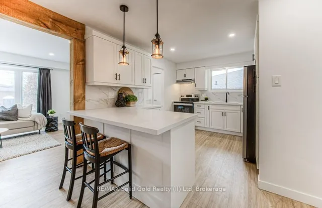 Additional image 8 of 92 Timberlane Cres