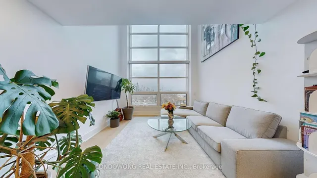 111 St Clair Ave Unit 920