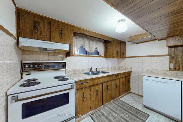 Additional image 34 of 118 Winston Park Blvd