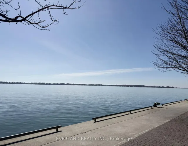 Additional image 31 of 39 Queens Quay Unit 840
