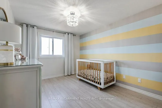 Additional image 39 of 27 Grayrocks Ave