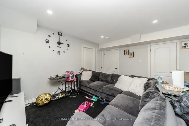 Additional image 45 of 10 Loomis Rd