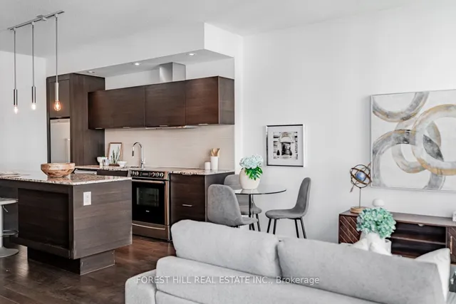 Additional image 13 of 8 Charlotte St Unit 905