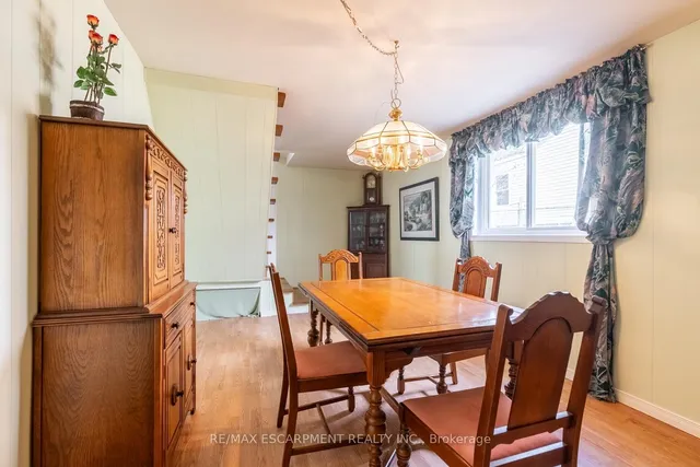 Additional image 22 of 279 Parkside Dr